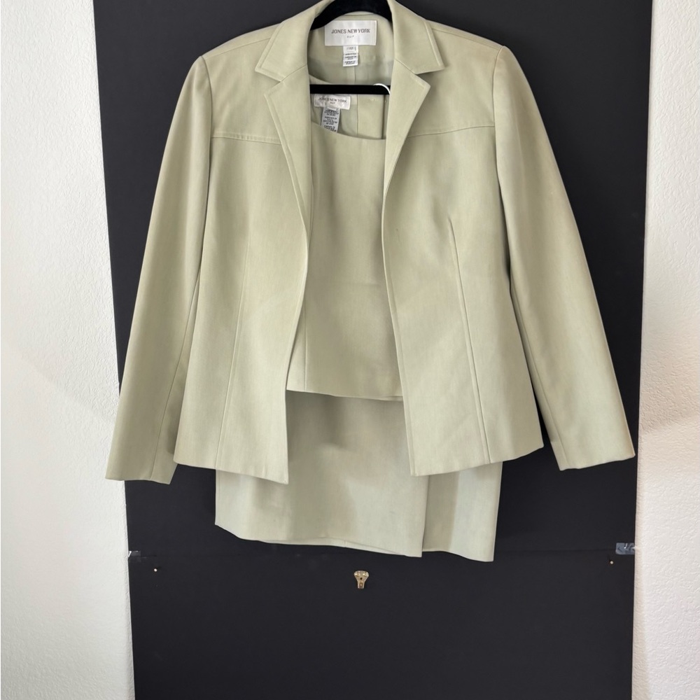Jones New York Women's Light Green Blazer & Suit Jacket